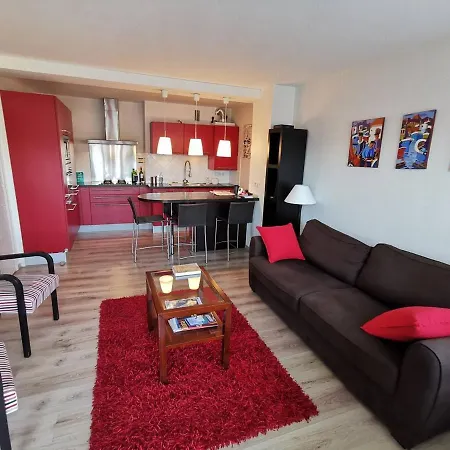 Apartment Saint-jean De Luz, Centre Appt, 2 Couchages -3 Etoiles